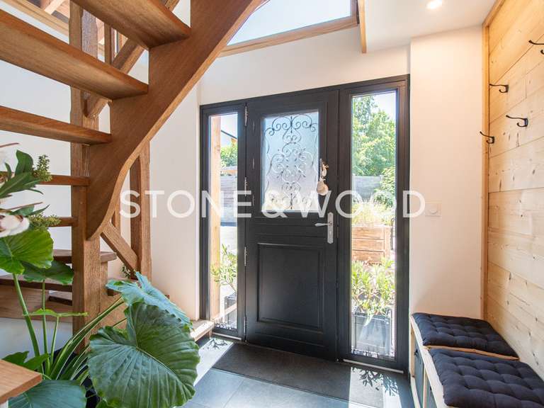 Maison Pers-Jussy - 6 chambres - 249m²