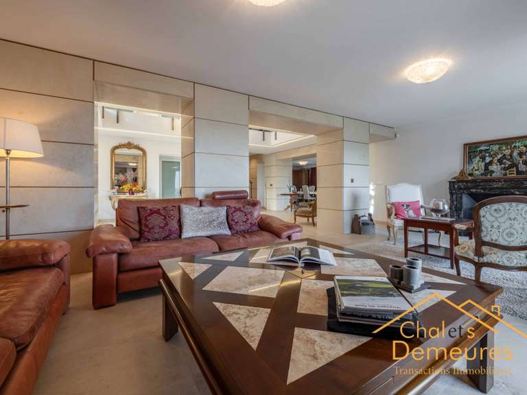 Maison Pers-Jussy - 8 chambres - 600m²