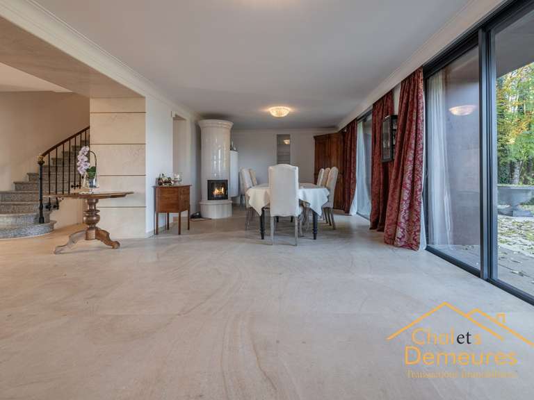 Maison Pers-Jussy - 8 chambres - 600m²