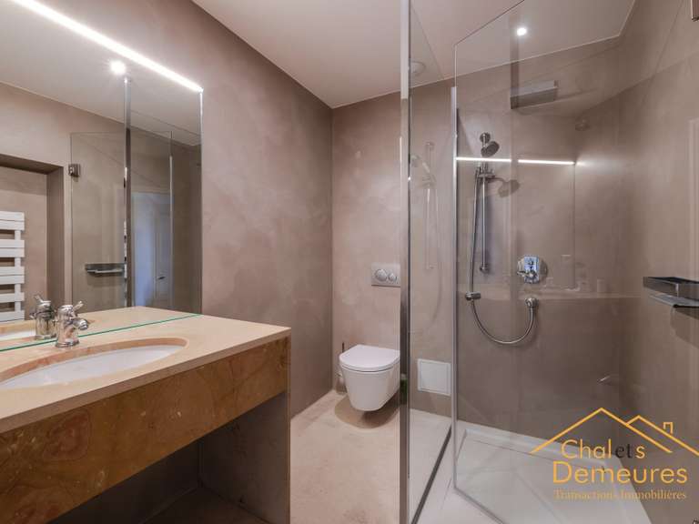 Maison Pers-Jussy - 8 chambres - 600m²