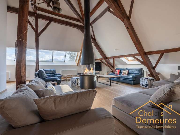 Maison Pers-Jussy - 8 chambres - 600m²