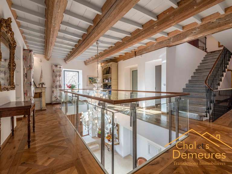 Maison Pers-Jussy - 8 chambres - 600m²