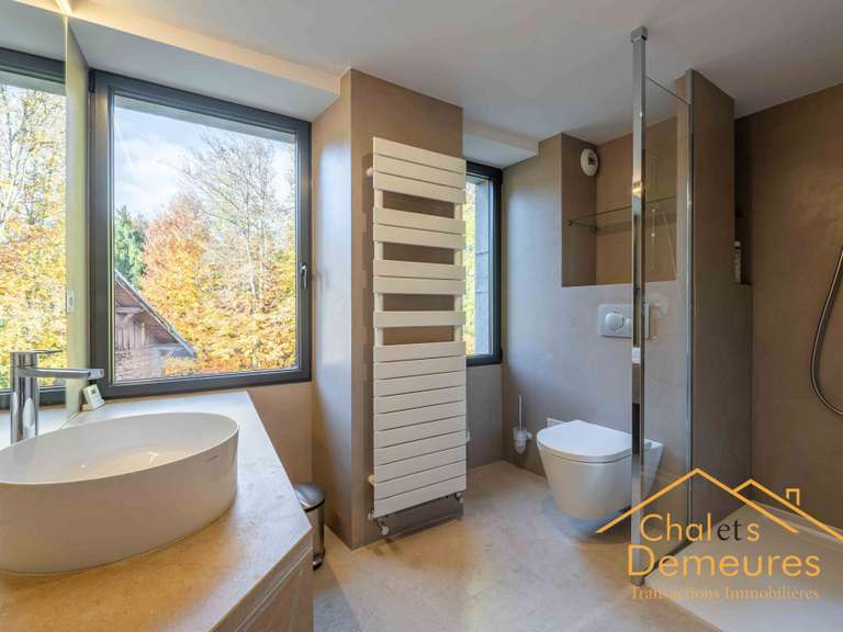 Maison Pers-Jussy - 8 chambres - 600m²