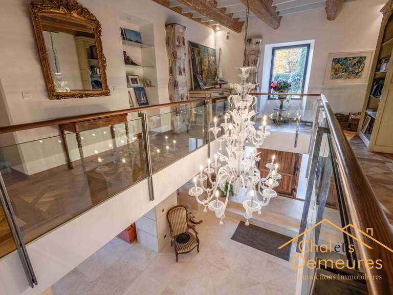 Maison Pers-Jussy - 8 chambres - 600m²