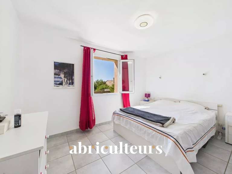 Maison Pertuis - 4 chambres - 179m²