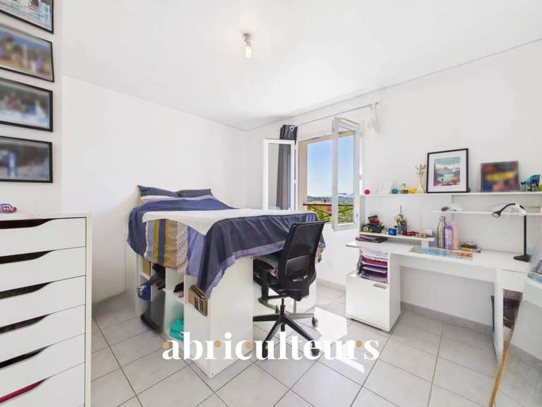 Maison Pertuis - 4 chambres - 179m²