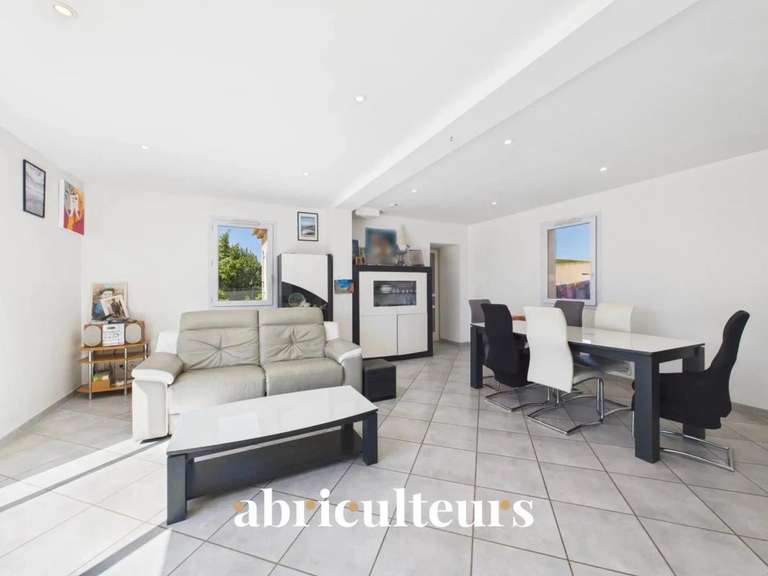 Maison Pertuis - 4 chambres - 131m²