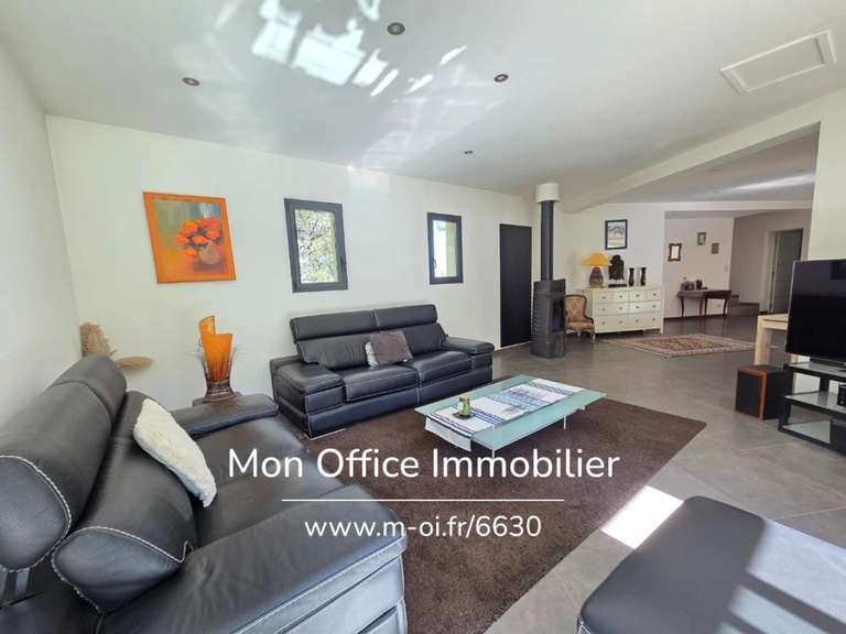 Maison Pertuis - 4 chambres - 217m²