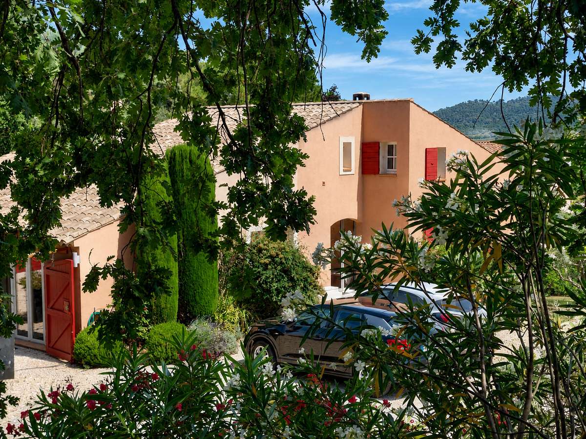 Villa Pertuis
