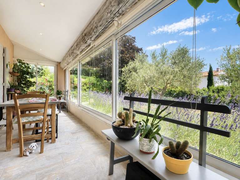 Villa Pertuis - 6 chambres - 215m²