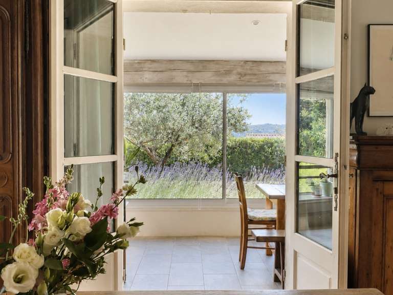 Villa Pertuis - 6 chambres - 215m²