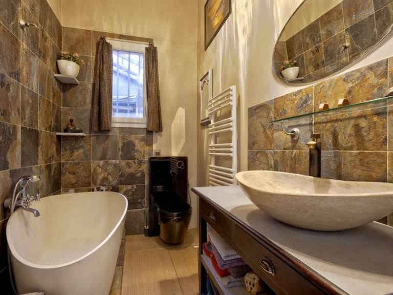 Bien atypique Pessac - 2 chambres - 92m²