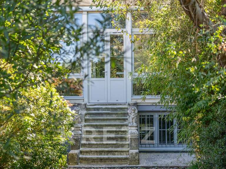 Maison Pessac - 6 chambres - 370m²