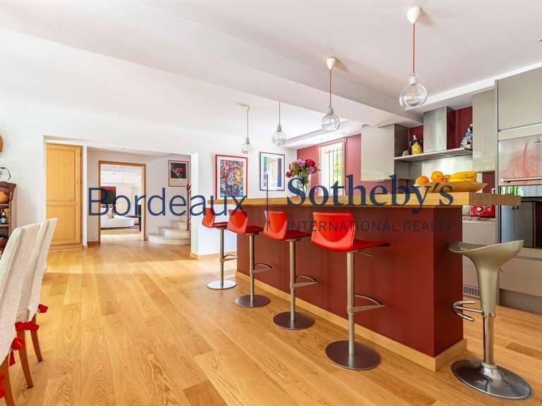 Maison Pessac - 4 chambres - 280m²