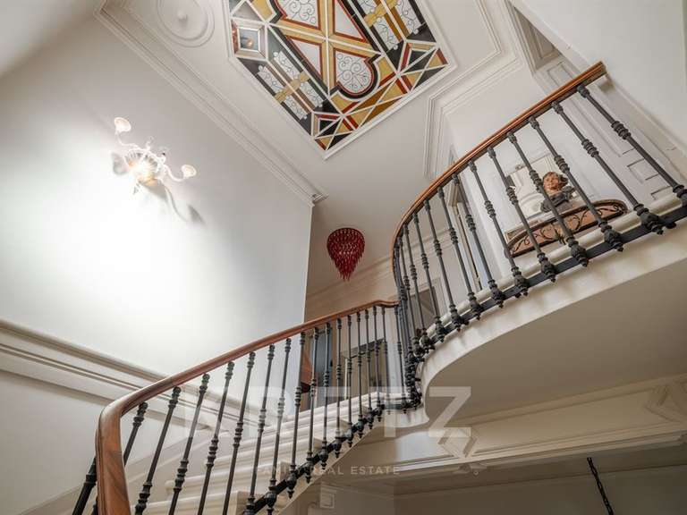 Maison Pessac - 7 chambres - 370m²