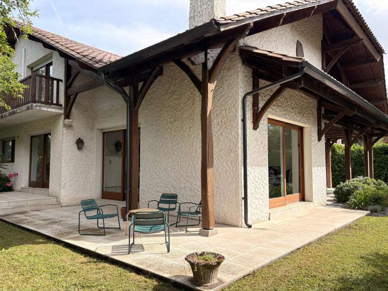 Maison Pessac - 6 chambres - 250m²