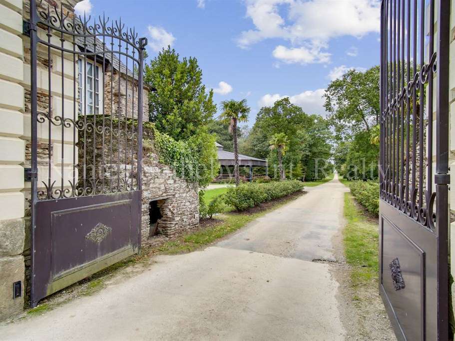 Equestrian property Petit-Mars