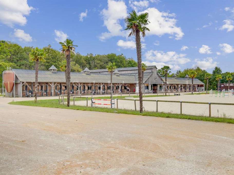 Equestrian property Petit-Mars