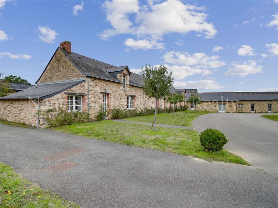 Equestrian property Petit-Mars