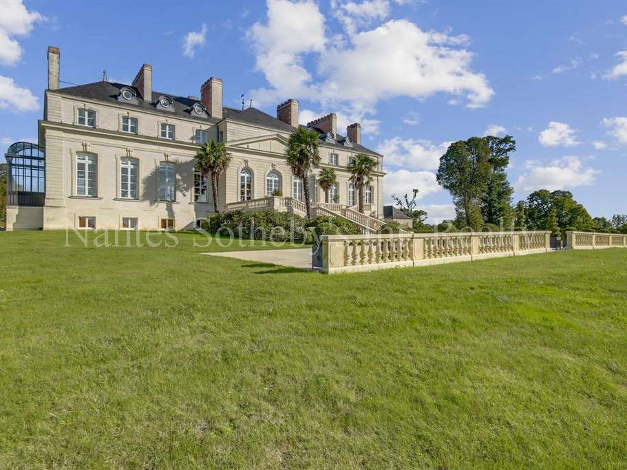 Equestrian property Petit-Mars