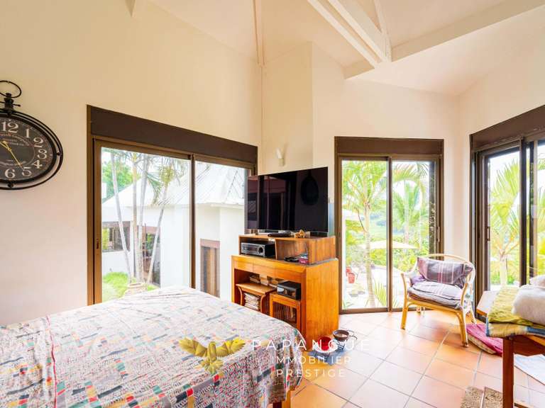 House Petite-Île - 4 bedrooms - 220m²