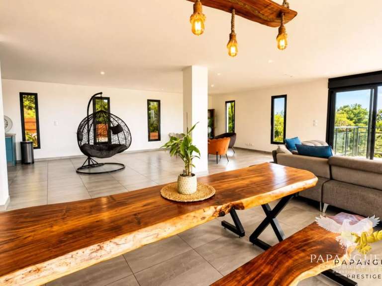 House Petite-Île - 8 bedrooms - 411m²