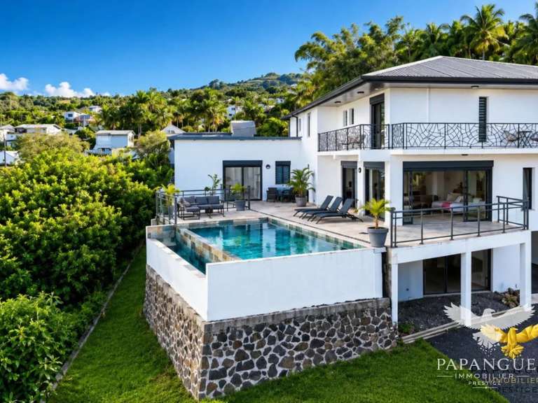 House Petite-Île - 8 bedrooms - 411m²