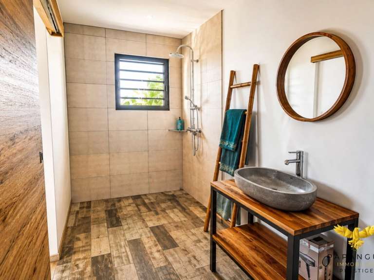 Maison Petite-Île - 8 chambres - 411m²
