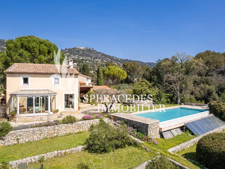 Maison Peymeinade - 5 chambres - 208m²