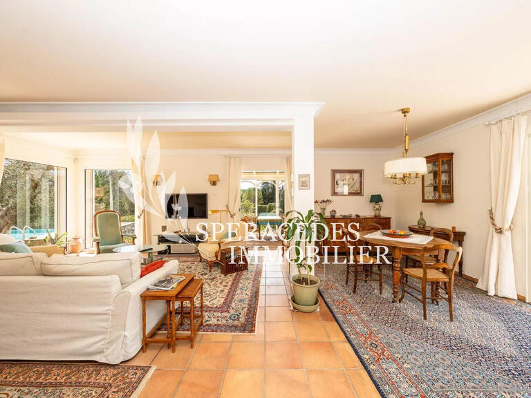 Maison Peymeinade - 5 chambres - 208m²