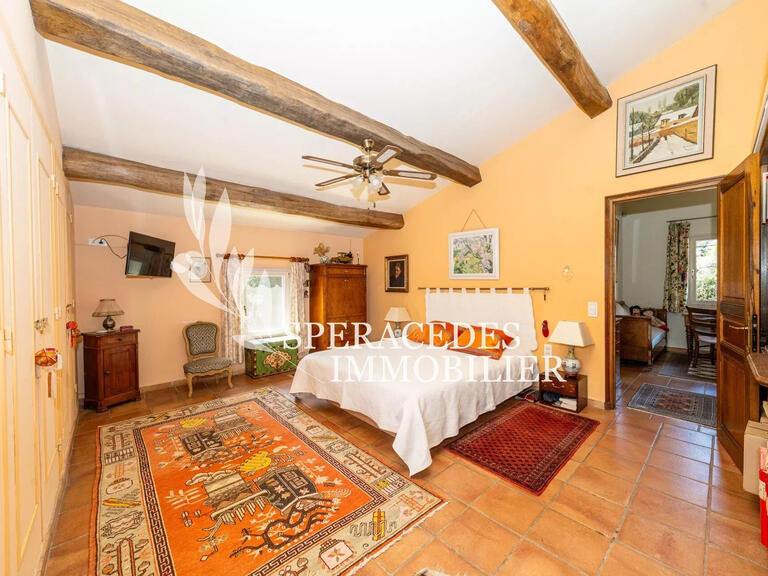Maison Peymeinade - 5 chambres - 208m²