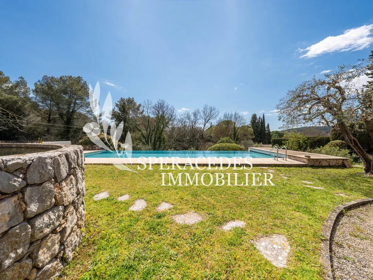 Maison Peymeinade - 5 chambres - 208m²