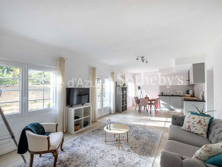 House Peymeinade - 7 bedrooms - 345m²