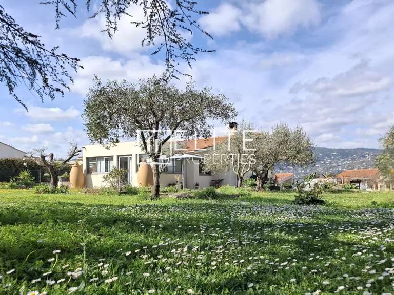 Maison Peymeinade - 3 chambres - 150m²