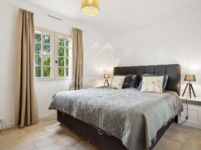 House Peymeinade - 8 bedrooms - 522m²