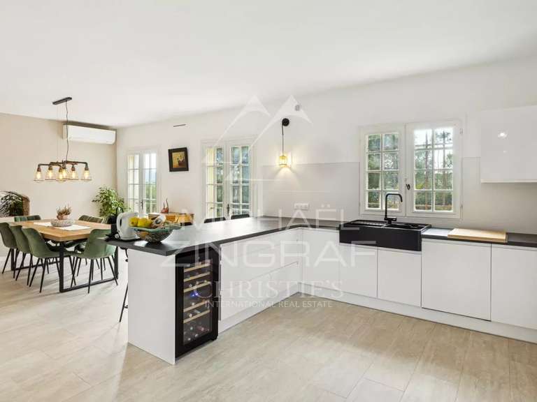 House Peymeinade - 8 bedrooms - 522m²