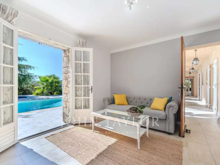 House Peymeinade - 8 bedrooms - 350m²