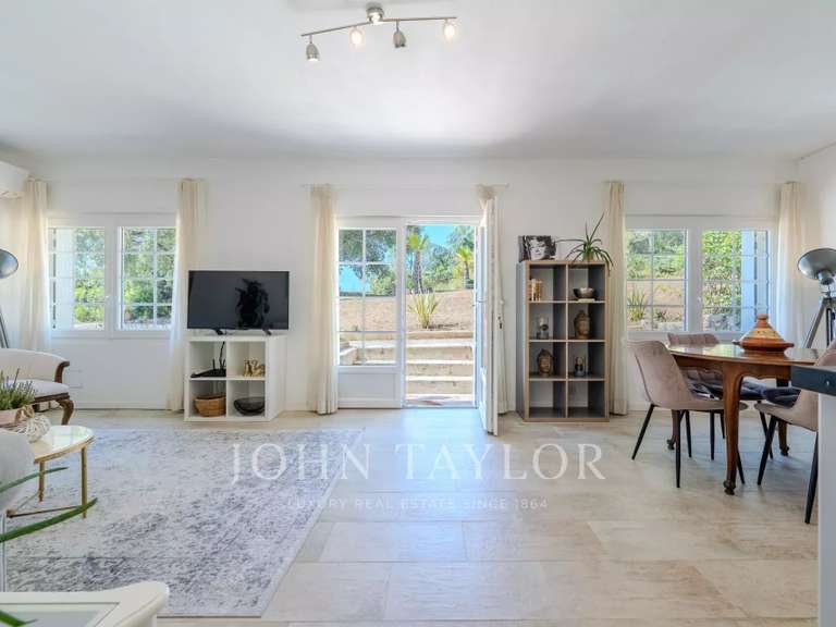 House Peymeinade - 8 bedrooms - 350m²