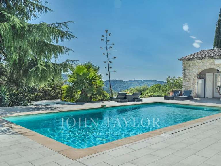 House Peymeinade - 8 bedrooms - 350m²