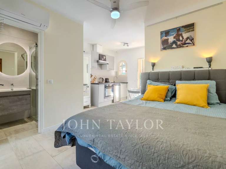 House Peymeinade - 8 bedrooms - 350m²