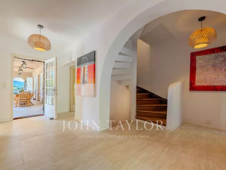 House Peymeinade - 8 bedrooms - 350m²