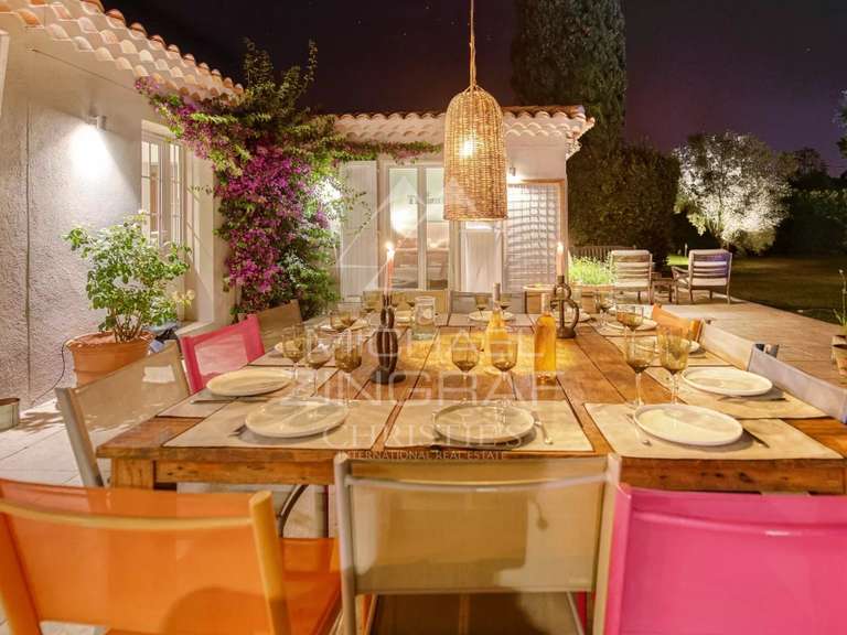 House Peymeinade - 7 bedrooms - 249m²