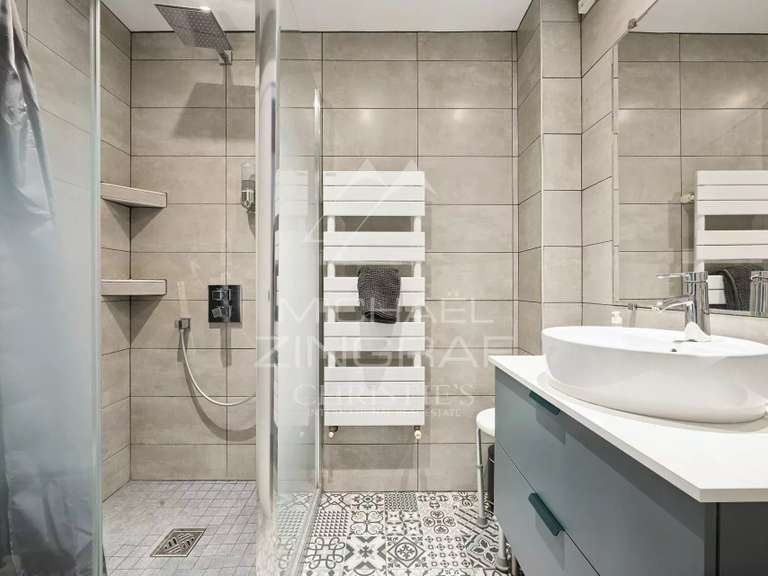 Maison Peymeinade - 7 chambres - 249m²