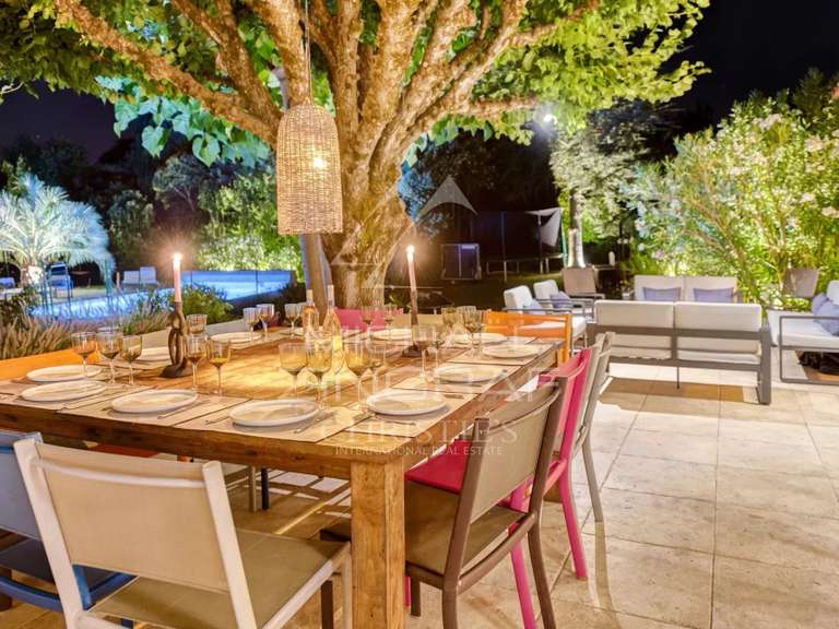 House Peymeinade - 7 bedrooms - 249m²