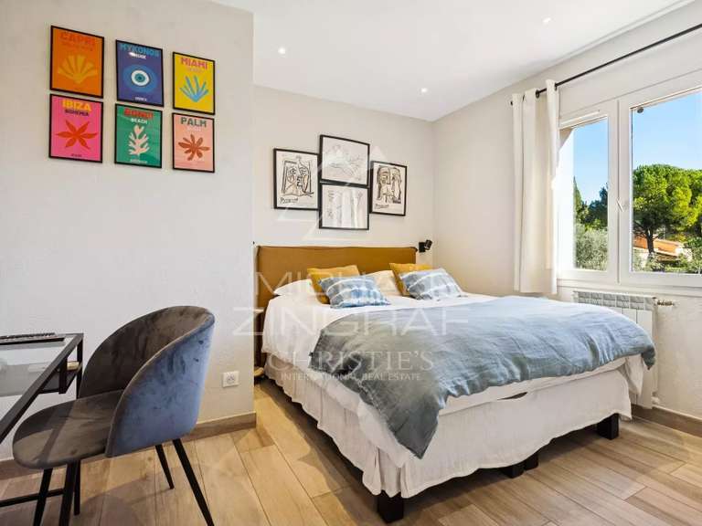 House Peymeinade - 7 bedrooms - 249m²