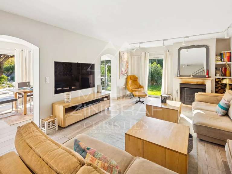 House Peymeinade - 7 bedrooms - 249m²