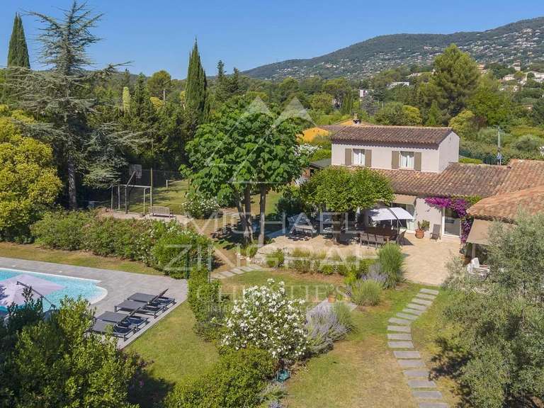 Maison Peymeinade - 8 chambres - 249m²