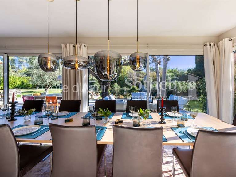 House Peymeinade - 7 bedrooms - 245m²