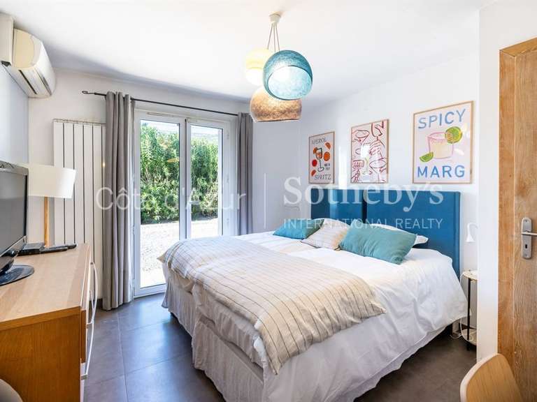 House Peymeinade - 7 bedrooms - 245m²