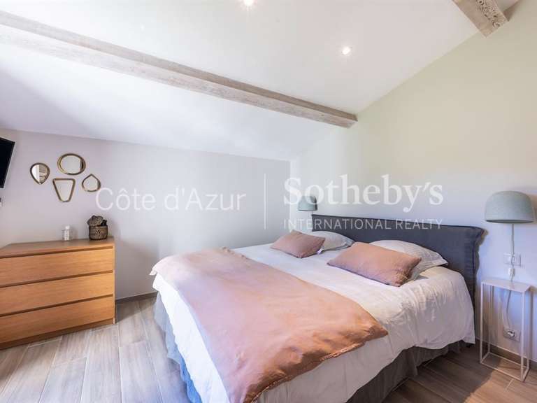 Maison Peymeinade - 7 chambres - 245m²